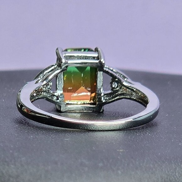 Bi-Color Simulated Tourmaline Silvery Ring Size 7 (NWOT) - Picture 4 of 6